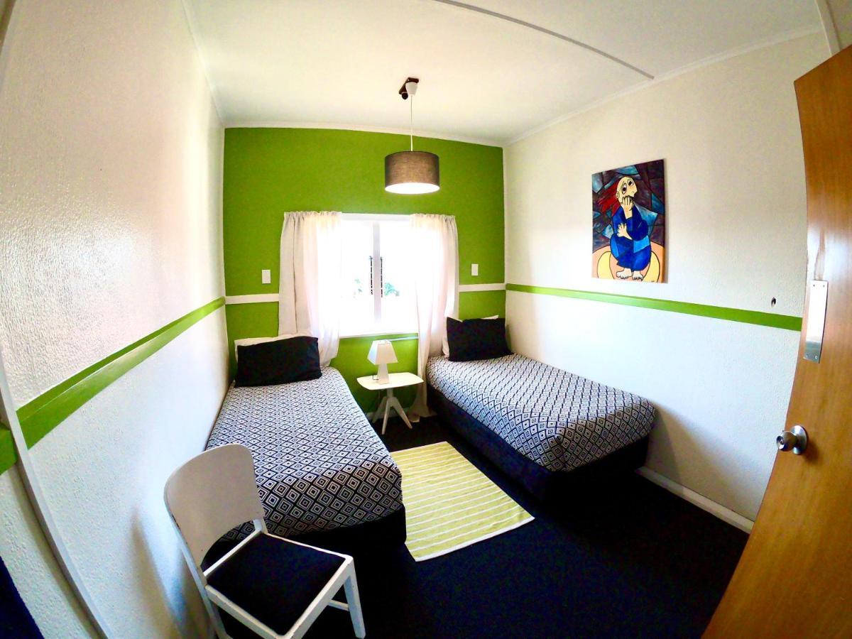 Ducks & Drakes Boutique Motel & Backpackers New Plymouth Exterior foto
