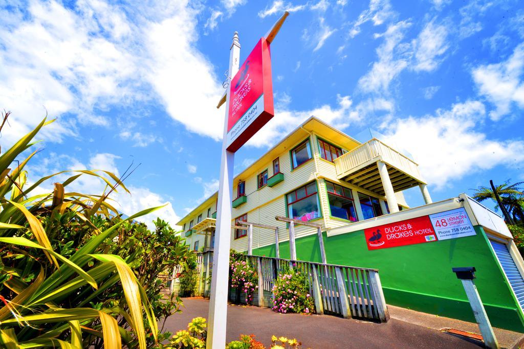 Ducks & Drakes Boutique Motel & Backpackers New Plymouth Exterior foto